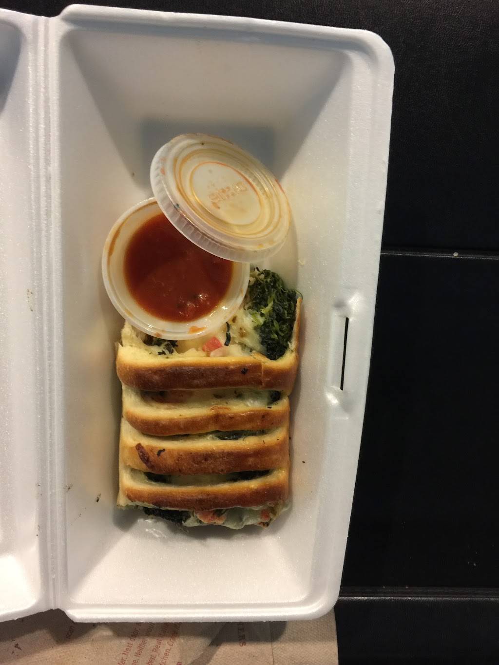 Villa Italian Kitchen | restaurant | Concourse C, 9100 Peña Blvd, Denver, CO 80249, USA | 3033420256 OR +1 303-342-0256