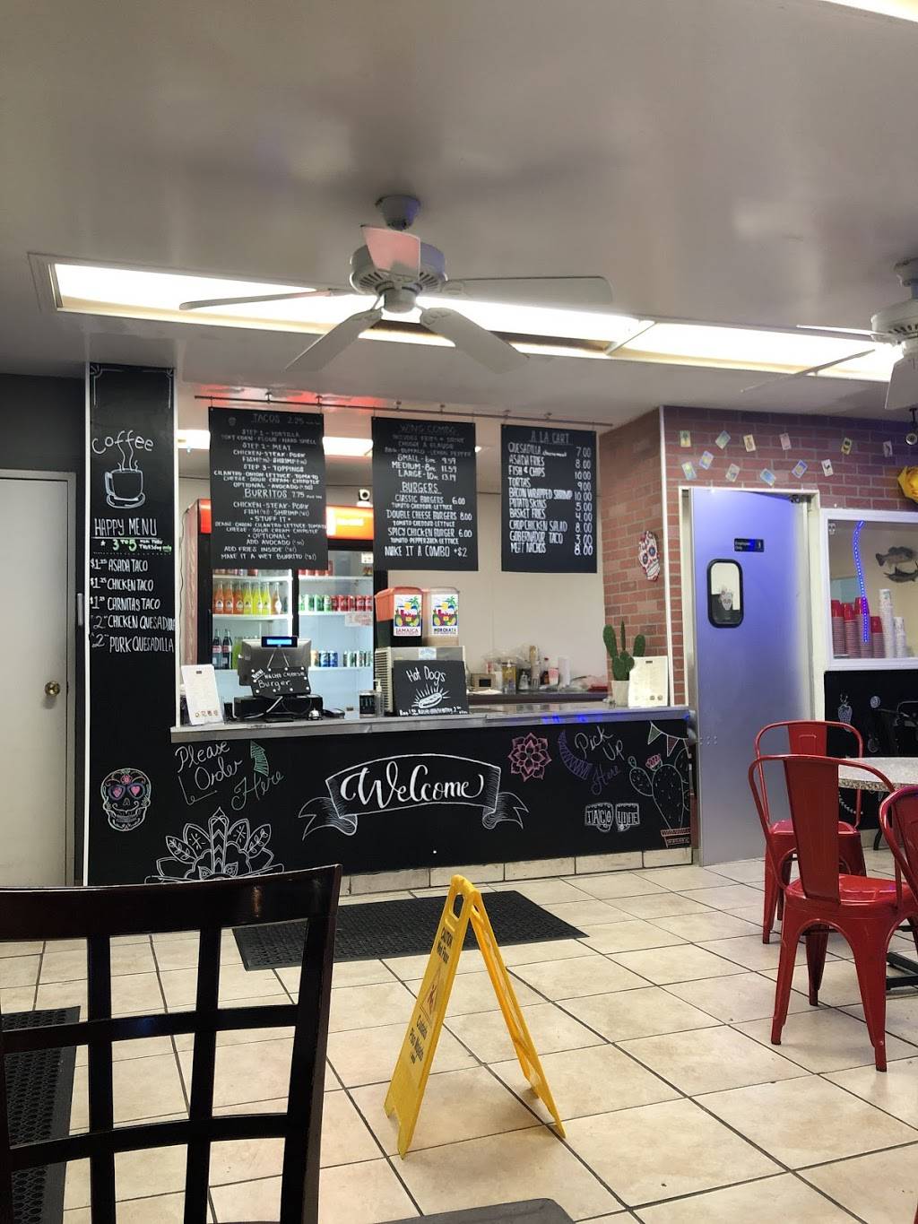 American Street Tacos | restaurant | 701 South La Brea Ave, Inglewood, CA 90301, USA | 3236759003 OR +1 323-675-9003