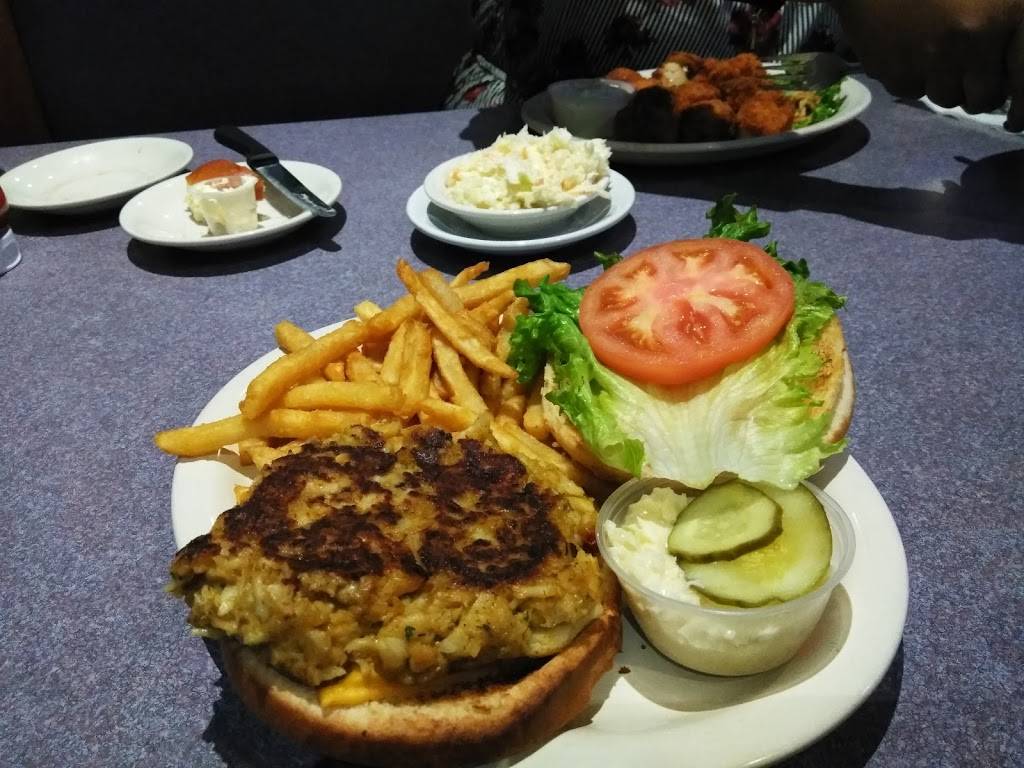 Golden Dove Diner Restaurant | restaurant | 1101 N Dupont Hwy, New Castle, DE 19720, USA | 3023221180 OR +1 302-322-1180