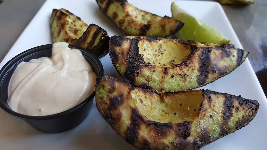 Ballyhoos | restaurant | 97860 Overseas Hwy, Key Largo, FL 33037, USA | 3058520822 OR +1 305-852-0822