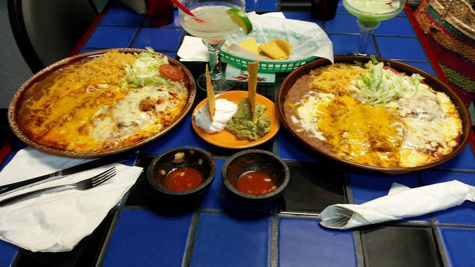 Seven Mares Restaurante | restaurant | 841 Powell Blvd, Gresham, OR 97030, USA | 5036675602 OR +1 503-667-5602