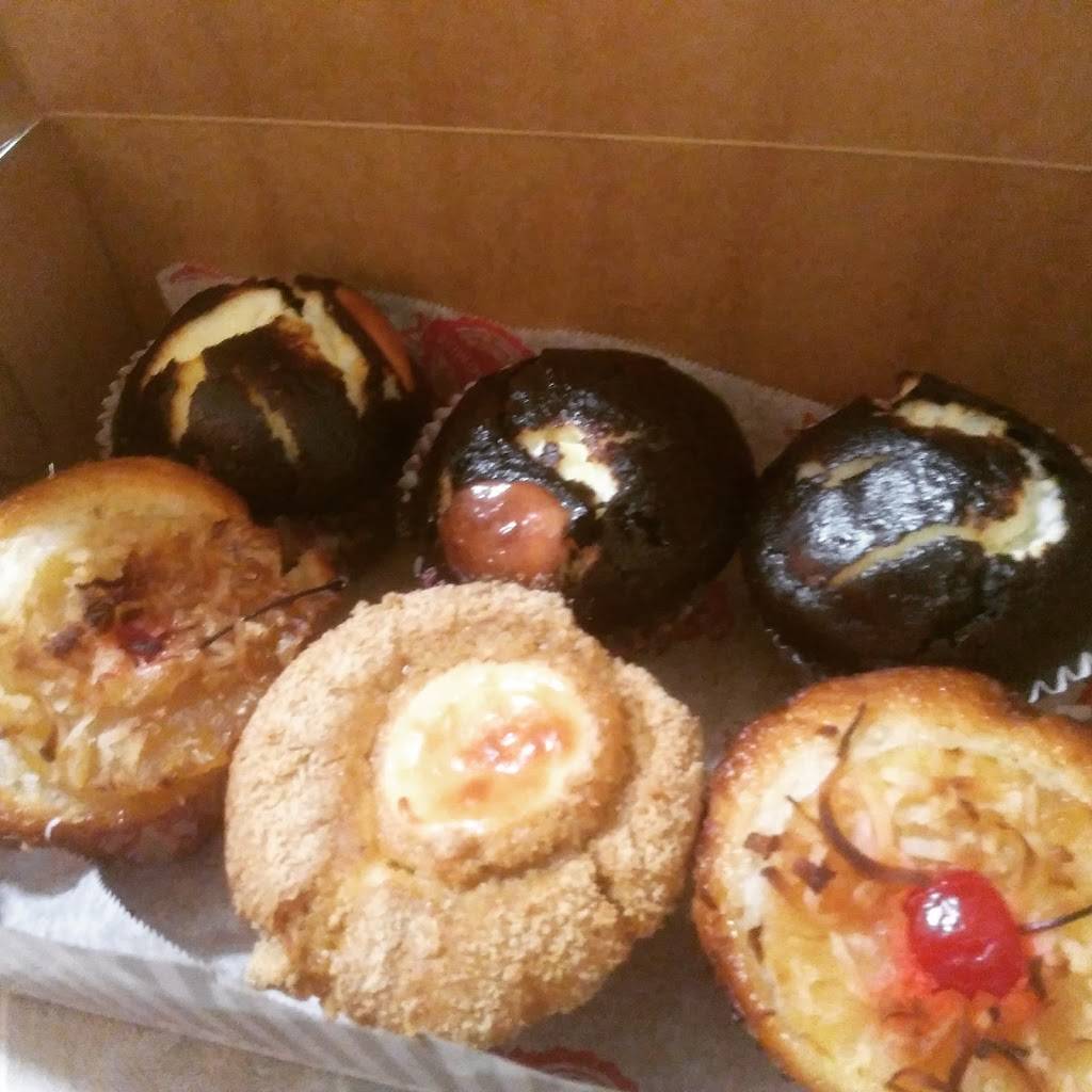 Big Apple Bagels® | bakery | 1133 W Ste D & E, E South Airport Rd, Traverse City, MI 49686, USA | 2319299866 OR +1 231-929-9866