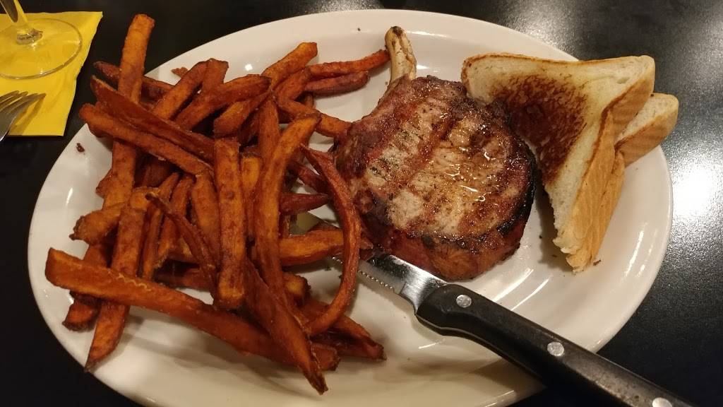 Clayton Steakhouse | restaurant | 307 E Main St, Clayton, NC 27520, USA | 9195532299 OR +1 919-553-2299