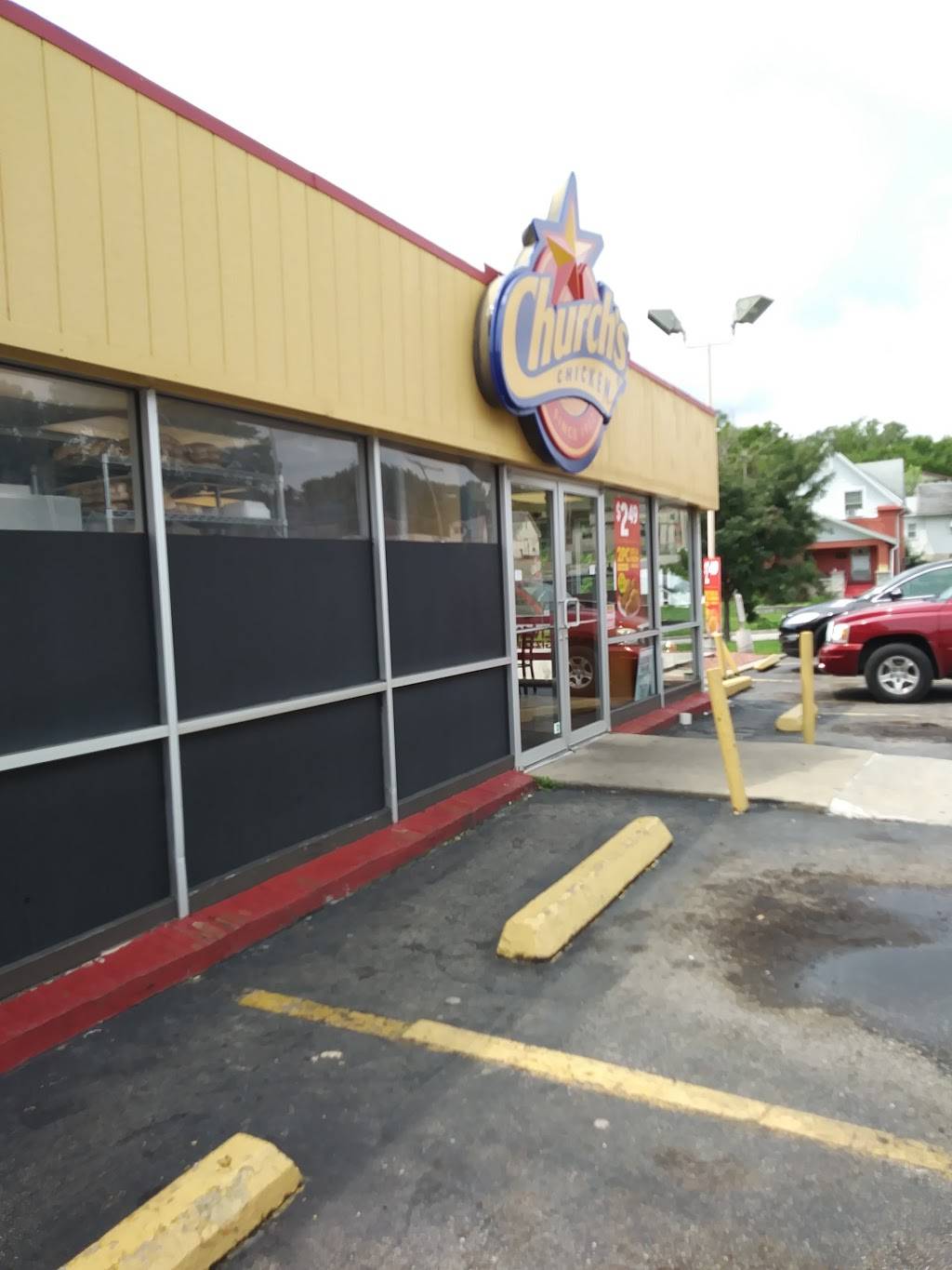 Churchs Chicken | restaurant | 2401 Van Brunt Blvd, Kansas City, MO 64127, USA | 8162416696 OR +1 816-241-6696