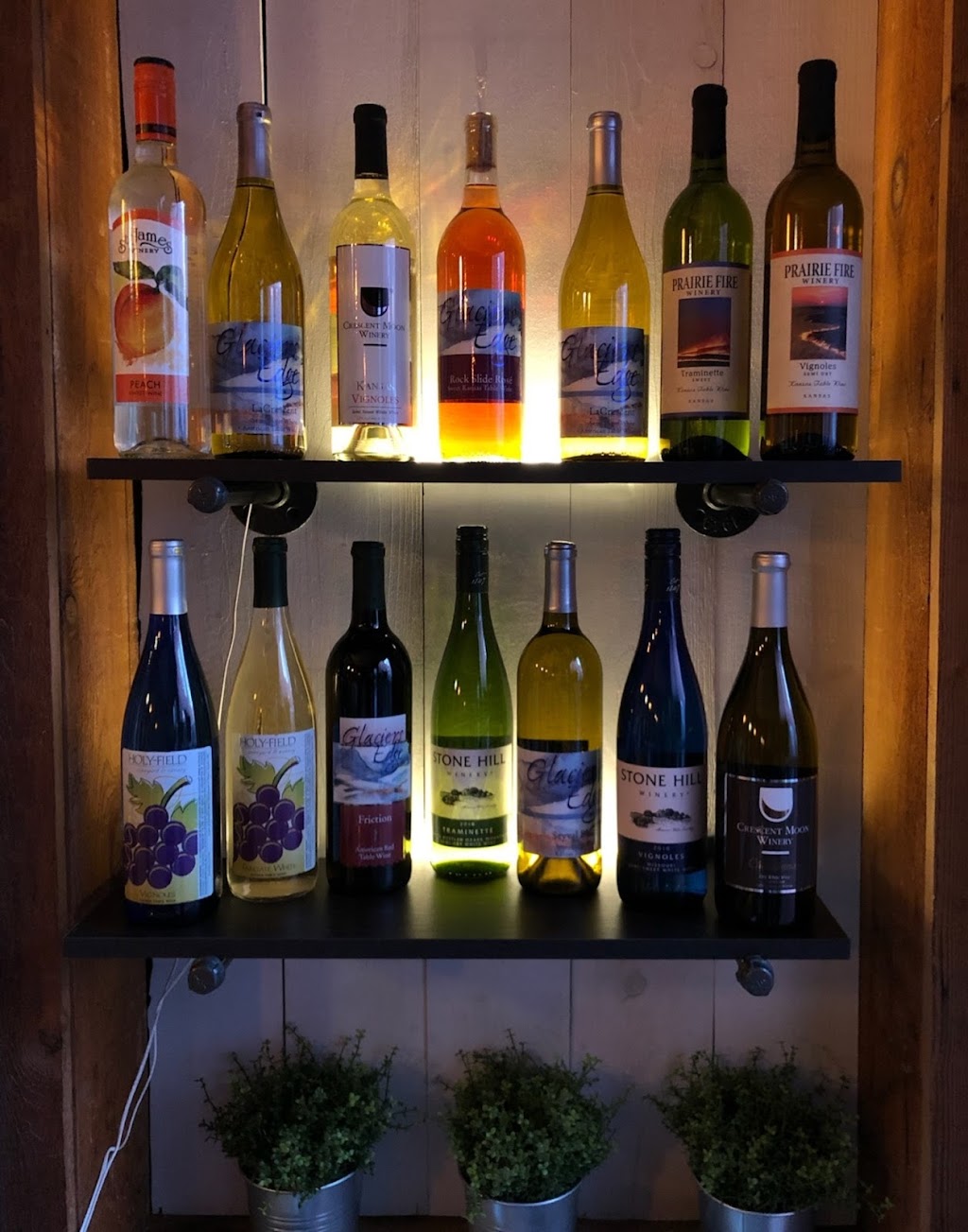 Oak Roots | restaurant | 501 Ohio Ave, Holton, KS 66436, USA | 7853643151 OR +1 785-364-3151