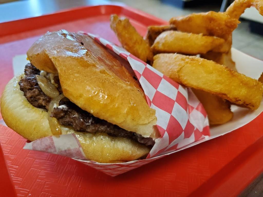 Calvins Hamburger Haven | restaurant | 1929 S Seneca St, Wichita, KS 67213, USA | 3162693800 OR +1 316-269-3800