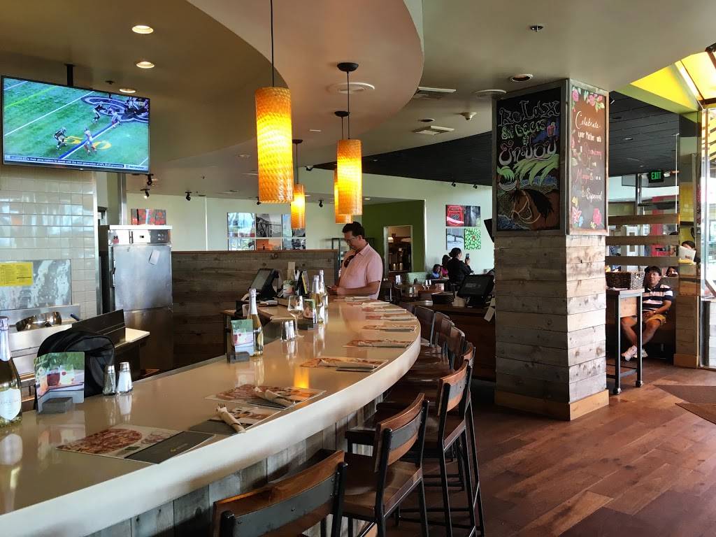 California Pizza Kitchen at South Bay Galleria | restaurant | 1815 Hawthorne Blvd, Redondo Beach, CA 90278, USA | 3103709931 OR +1 310-370-9931