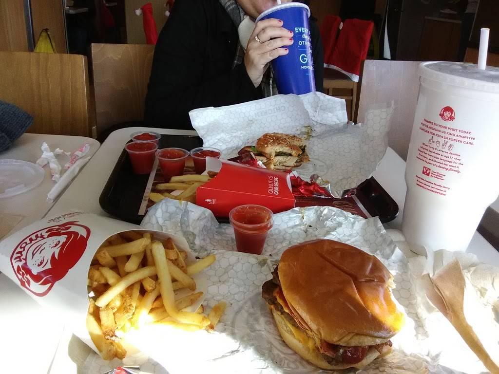 Wendys | restaurant | 2815 Dekalb Pike, Norristown, PA 19401, USA | 6102391027 OR +1 610-239-1027