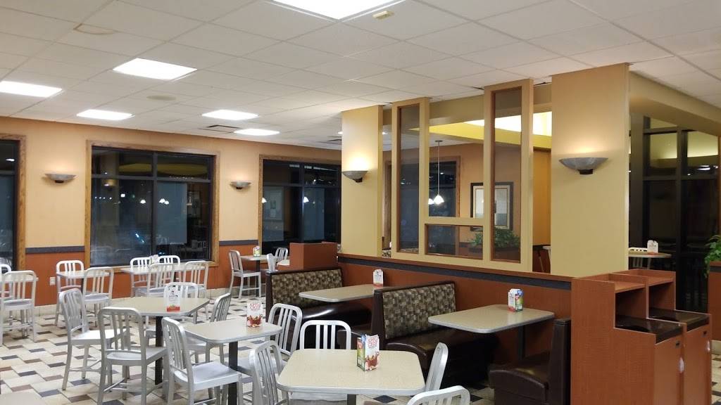 Arbys | meal takeaway | 22410 W 66th St, Shawnee, KS 66226, USA | 9134224531 OR +1 913-422-4531