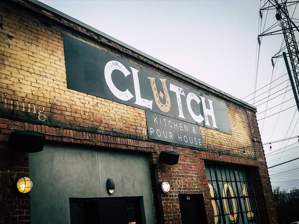 Clutch Kitchen & Pour House | restaurant | 601 S Cedar St, Charlotte, NC 28202, USA | 7043757566 OR +1 704-375-7566