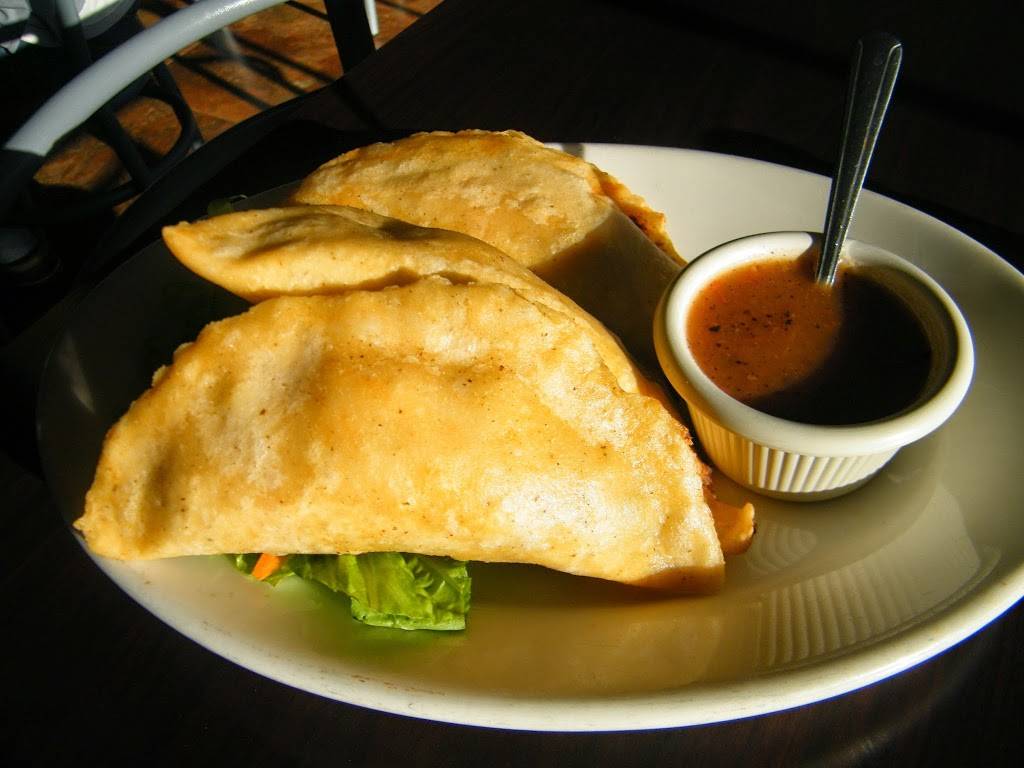 La Casa del Salmón Otay | restaurant | Bulevar Lázaro Cárdenas 2502-2, Maestros Universitarios, 22457 Tijuana, B.C., Mexico | 016646470783 OR +52 664 647 0783