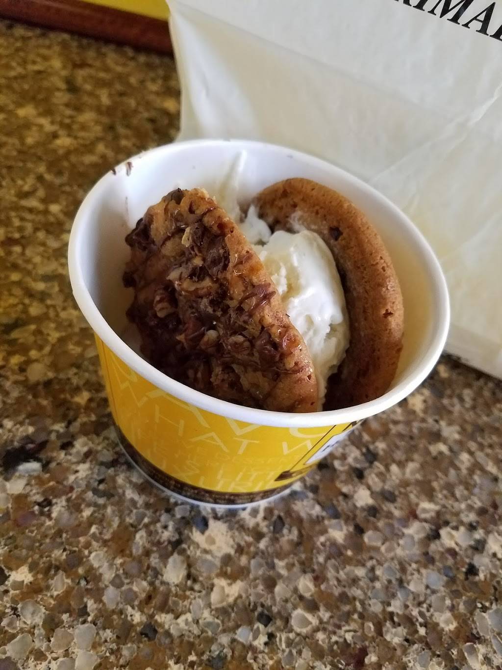 Nestlé Toll House Cafe by Chip | cafe | 25 Waterway Ave Suite 125, The Woodlands, TX 77380, USA | 8326636895 OR +1 832-663-6895