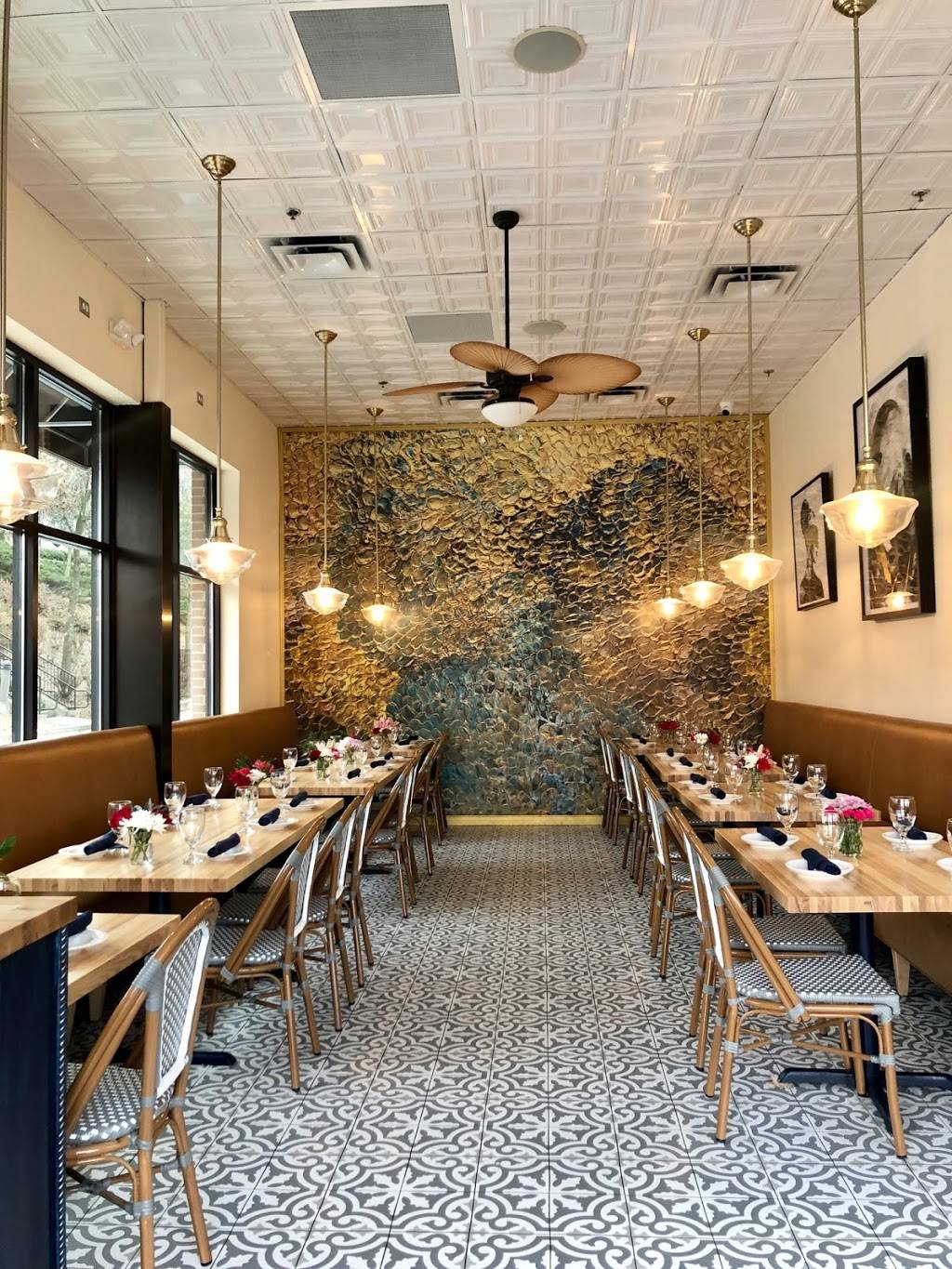 285 Colonial Kitchen Atlanta | restaurant | 5610 Roswell Rd STE #110, Atlanta, GA 30342, USA | 4046005632 OR +1 404-600-5632