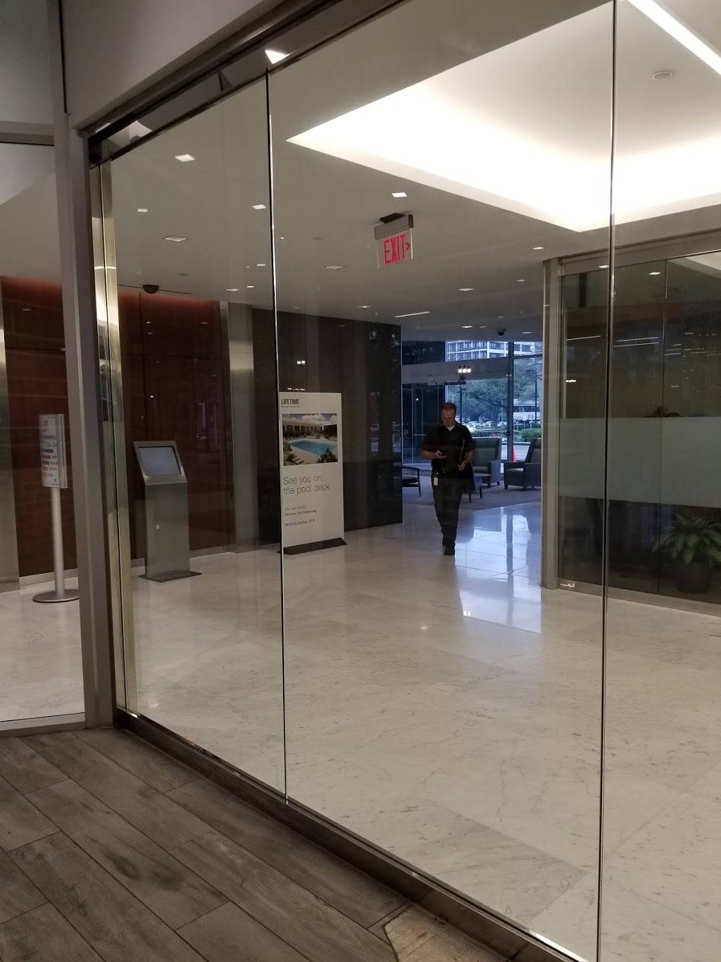 Fusion Eats | restaurant | 9 Greenway Plaza #150, Houston, TX 77046, USA | 7134222882 OR +1 713-422-2882