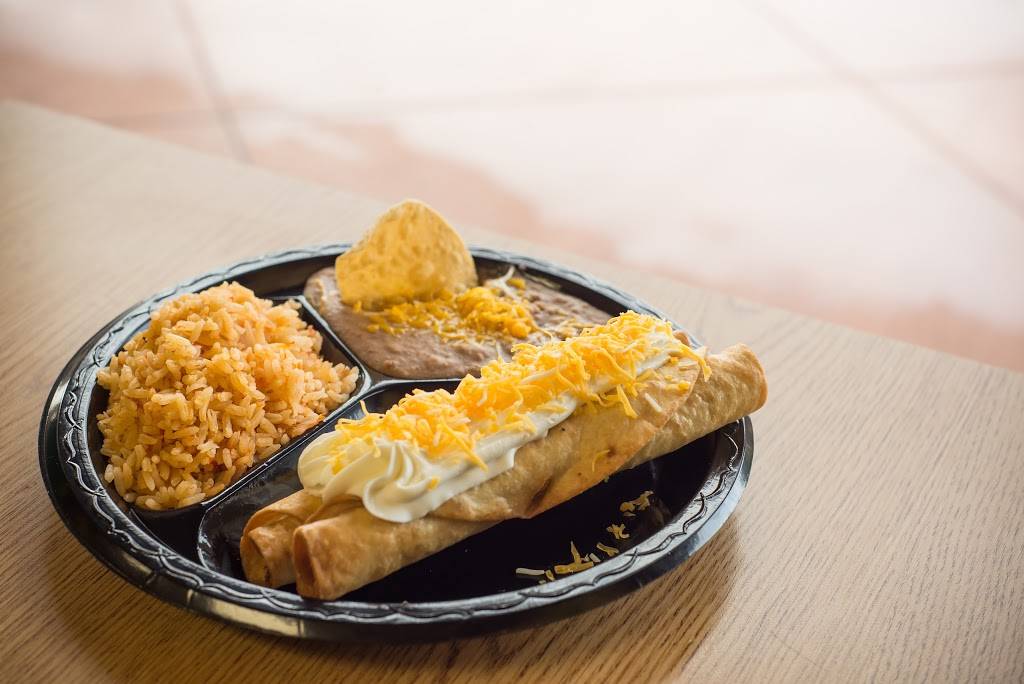 El Ranchito Taco Shop | restaurant | 32251 Mission Trail # G4, Lake Elsinore, CA 92530, USA | 9512451438 OR +1 951-245-1438