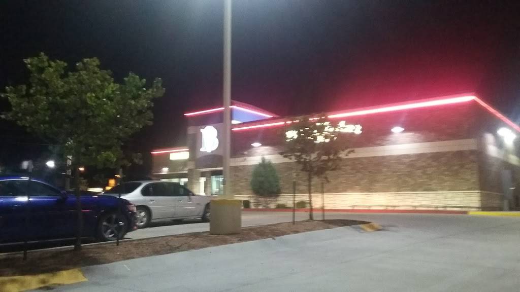 Braums Ice Cream & Burger Restaurant | restaurant | 3020 E Sunshine St, Springfield, MO 65804, USA | 4178835311 OR +1 417-883-5311