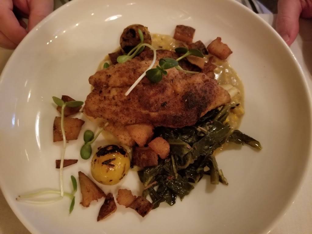 Lola | restaurant | 517 N New Hampshire St, Covington, LA 70433, USA | 9858924992 OR +1 985-892-4992