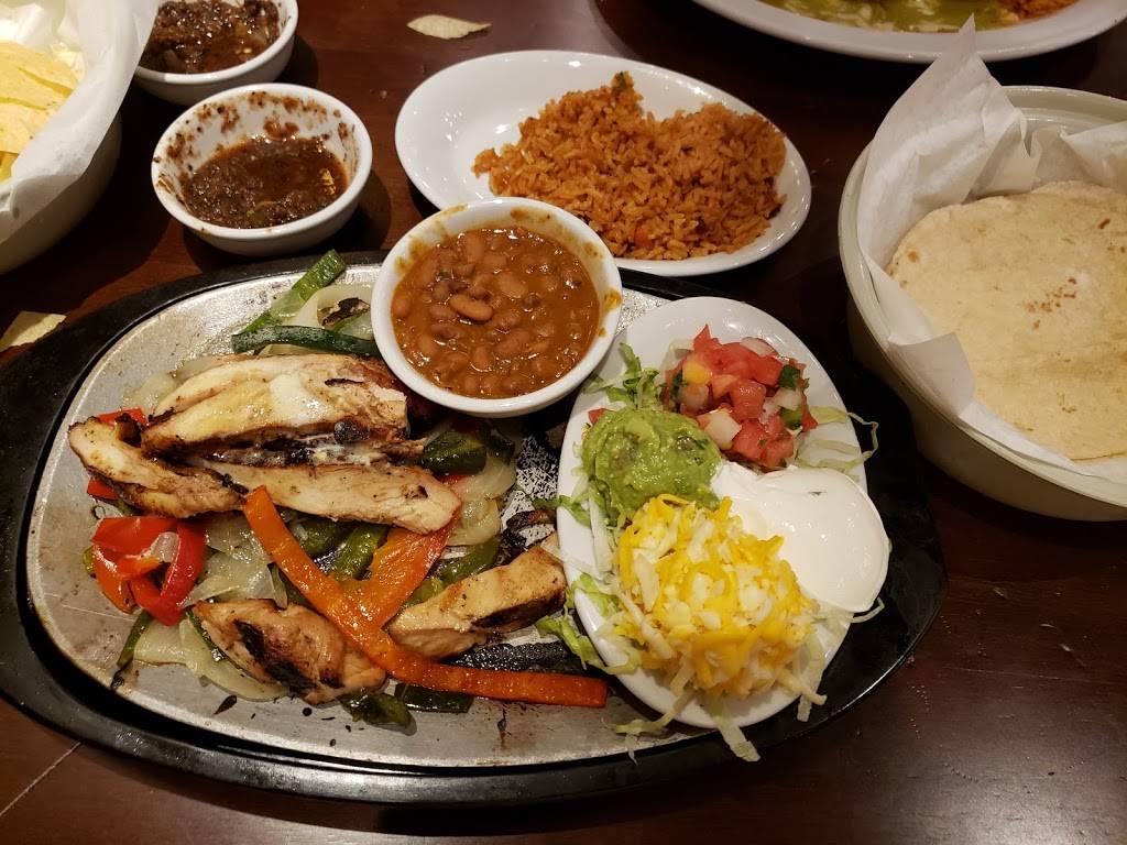 Uncle Julios Mexican From Scratch | restaurant | 4325 Glenwood Ave Suite 5008, Raleigh, NC 27612, USA | 9842211333 OR +1 984-221-1333