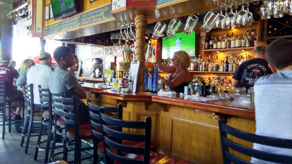 Captain Mikes | restaurant | 5118 6th Ave, Kenosha, WI 53140, USA | 2626582278 OR +1 262-658-2278