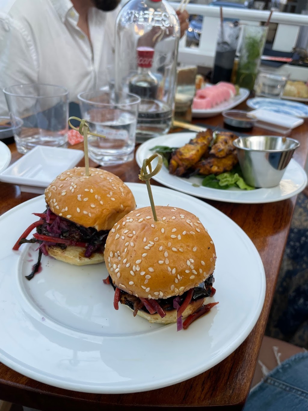 Pelican Club | restaurant | 6 Kelly St, Edgartown, MA 02539, USA | 5086276336 OR +1 508-627-6336