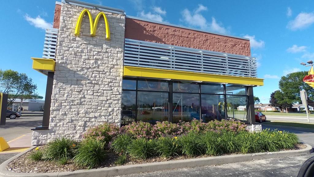 McDonalds | cafe | N56w15475 Silver Spring Dr, Menomonee Falls, WI 53051, USA | 2622524609 OR +1 262-252-4609