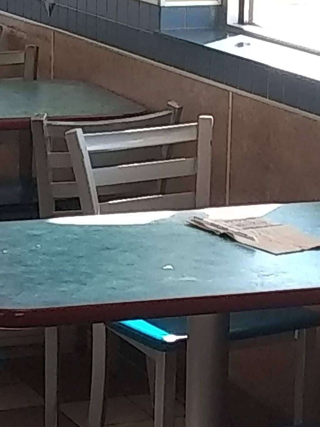 White Castle | restaurant | 102 W 16th St, Indianapolis, IN 46202, USA | 3179261424 OR +1 317-926-1424