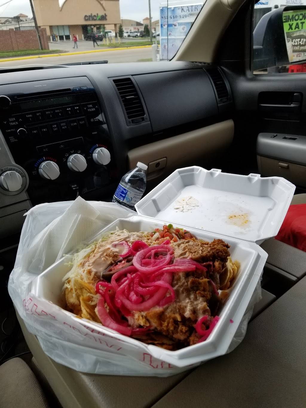 El Busito Comida Hondureña | restaurant | 11349 Fondren Rd, Houston, TX 77035, USA | 8325303495 OR +1 832-530-3495