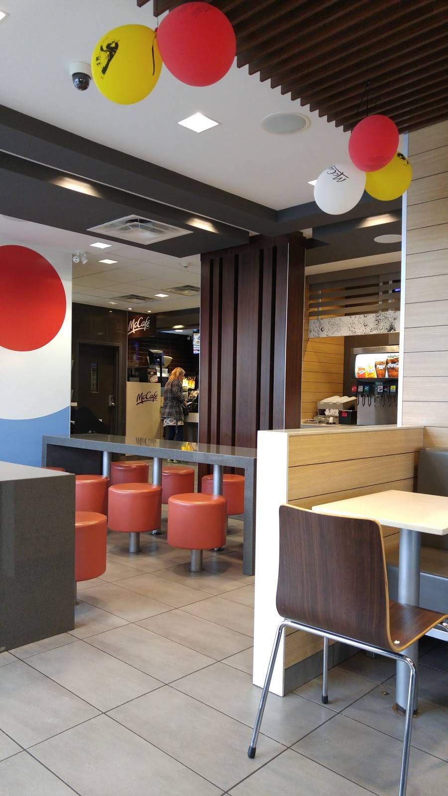 McDonalds | cafe | 1500 Chemin de Saint-Jean, La Prairie, QC J5R 2L7, Canada | 4504443078 OR +1 450-444-3078