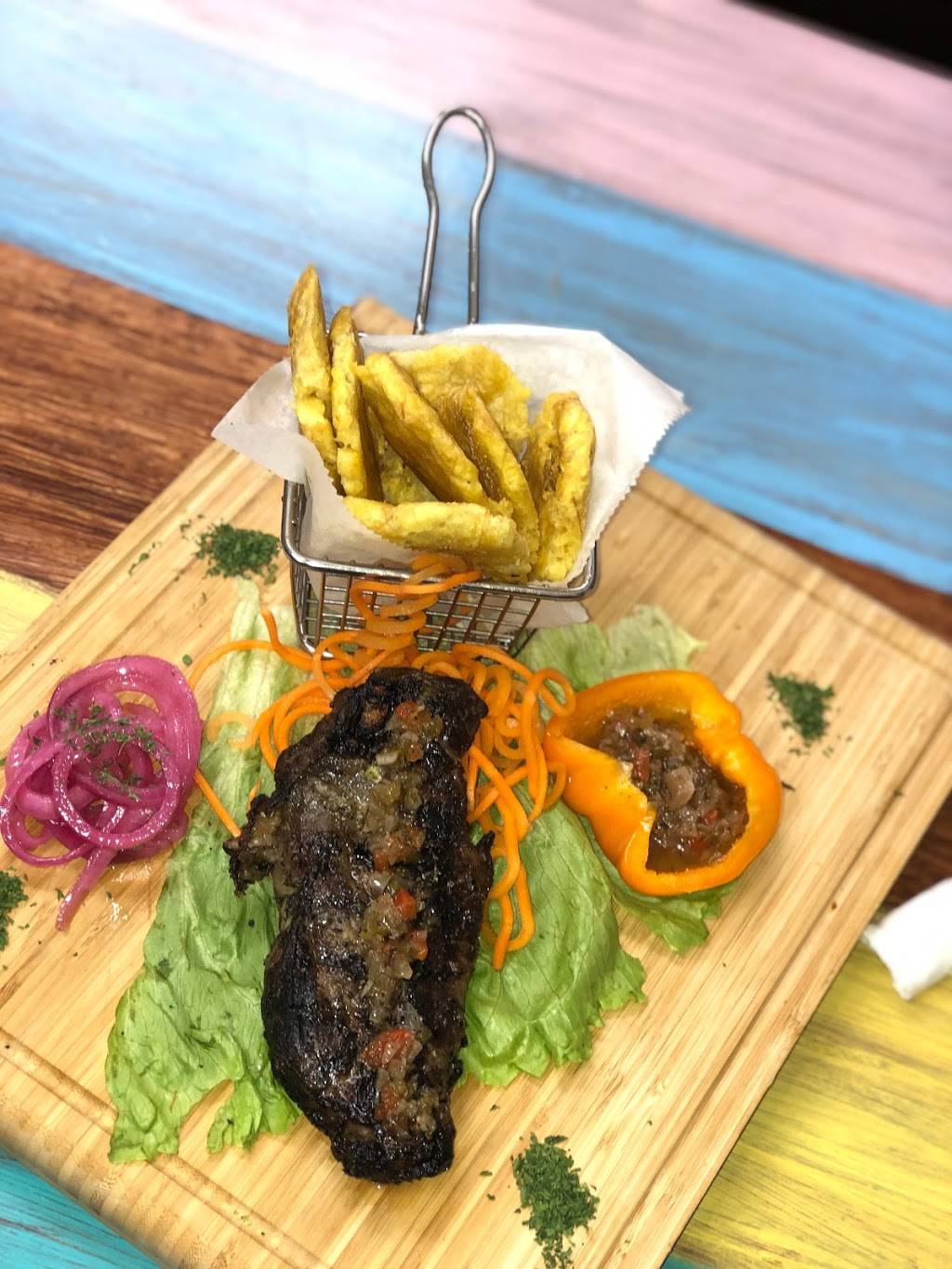 Campesino Dominicano Restaurant | restaurant | 1987 University Ave, Bronx, NY 10453, USA | 9177377798 OR +1 917-737-7798