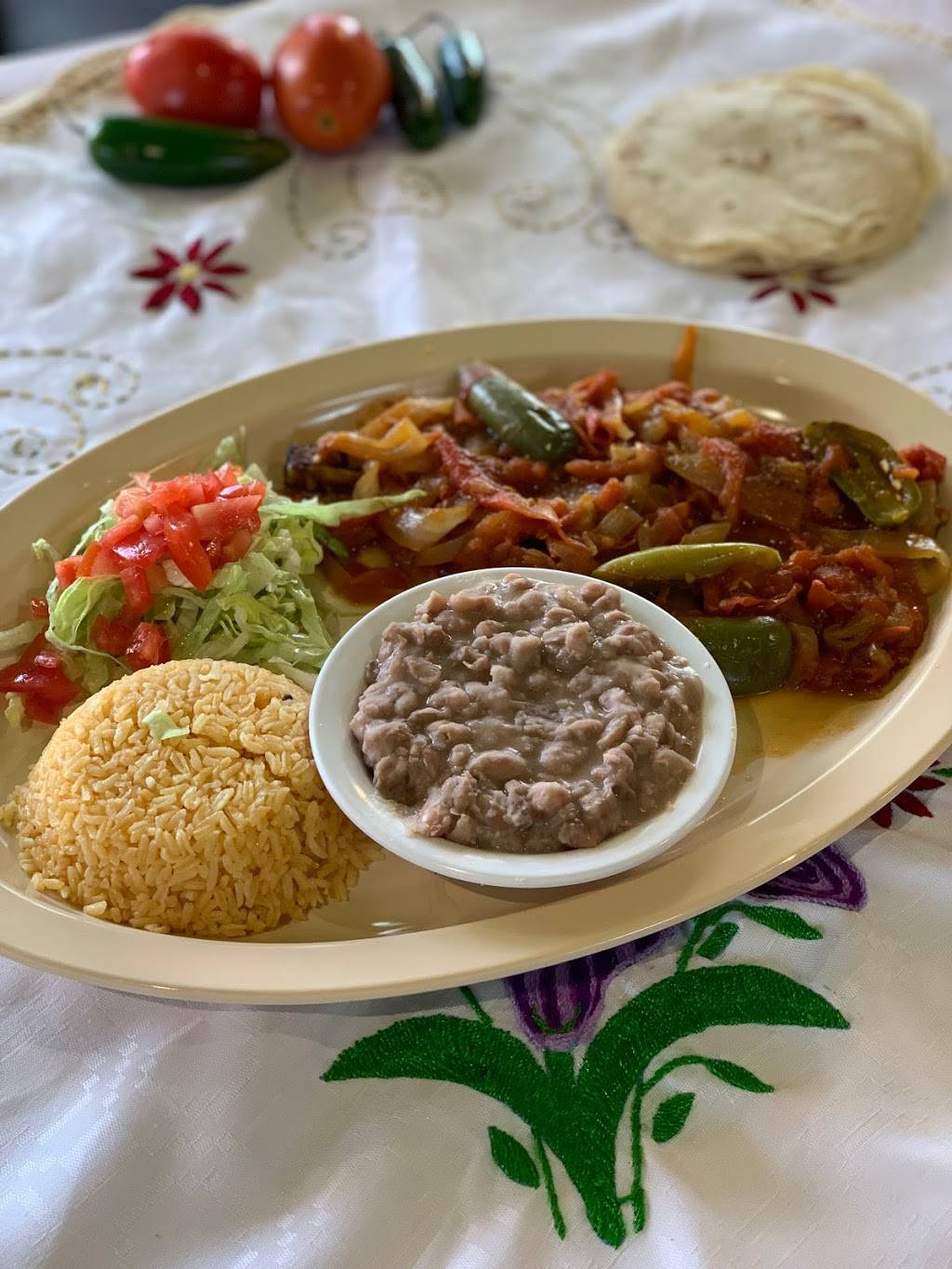 Ximena’s Mexican Restaurant | restaurant | 8416 N 56th St, Temple Terrace, FL 33617, USA | 8139147080 OR +1 813-914-7080