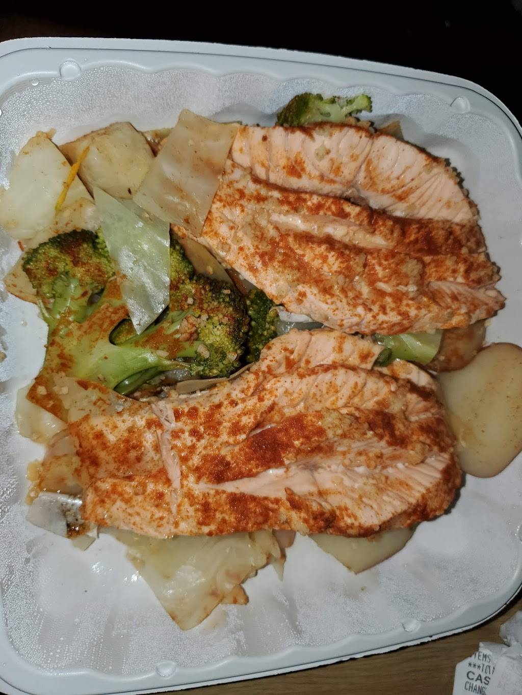 Santos Fish Market | restaurant | 2859 White Plains Rd, The Bronx, NY 10467, USA | 7185470147 OR +1 718-547-0147