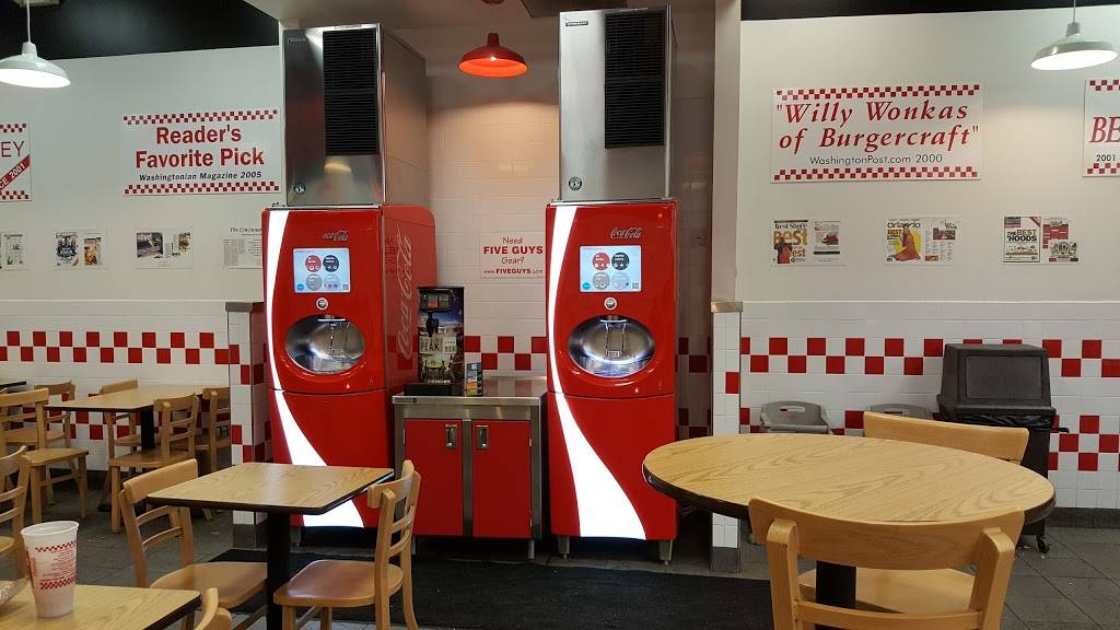 Five Guys | meal takeaway | 1689 Campbell Ln, Bowling Green, KY 42104, USA | 2709044599 OR +1 270-904-4599