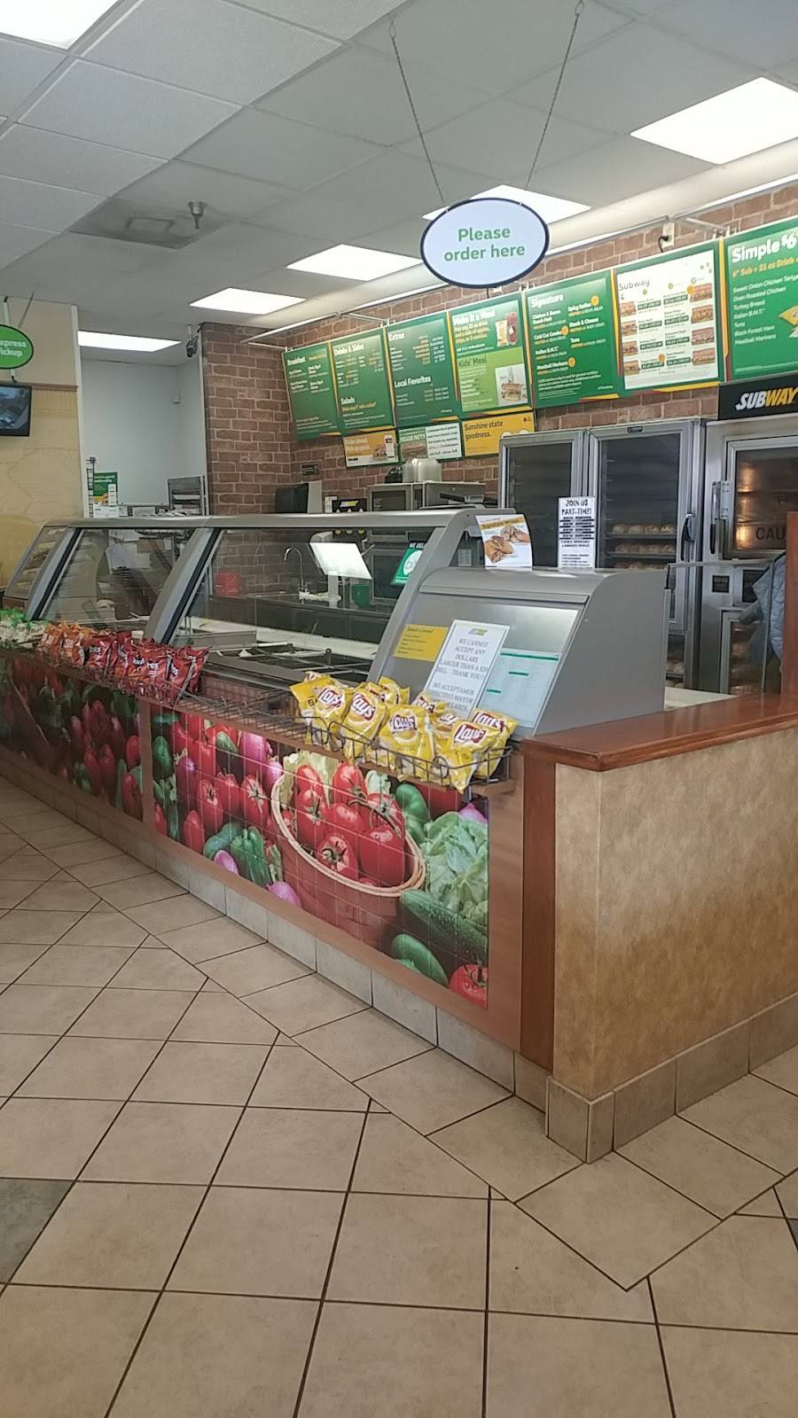 Subway | restaurant | 5708 Clark Rd, Sarasota, FL 34233, USA | 9419232246 OR +1 941-923-2246