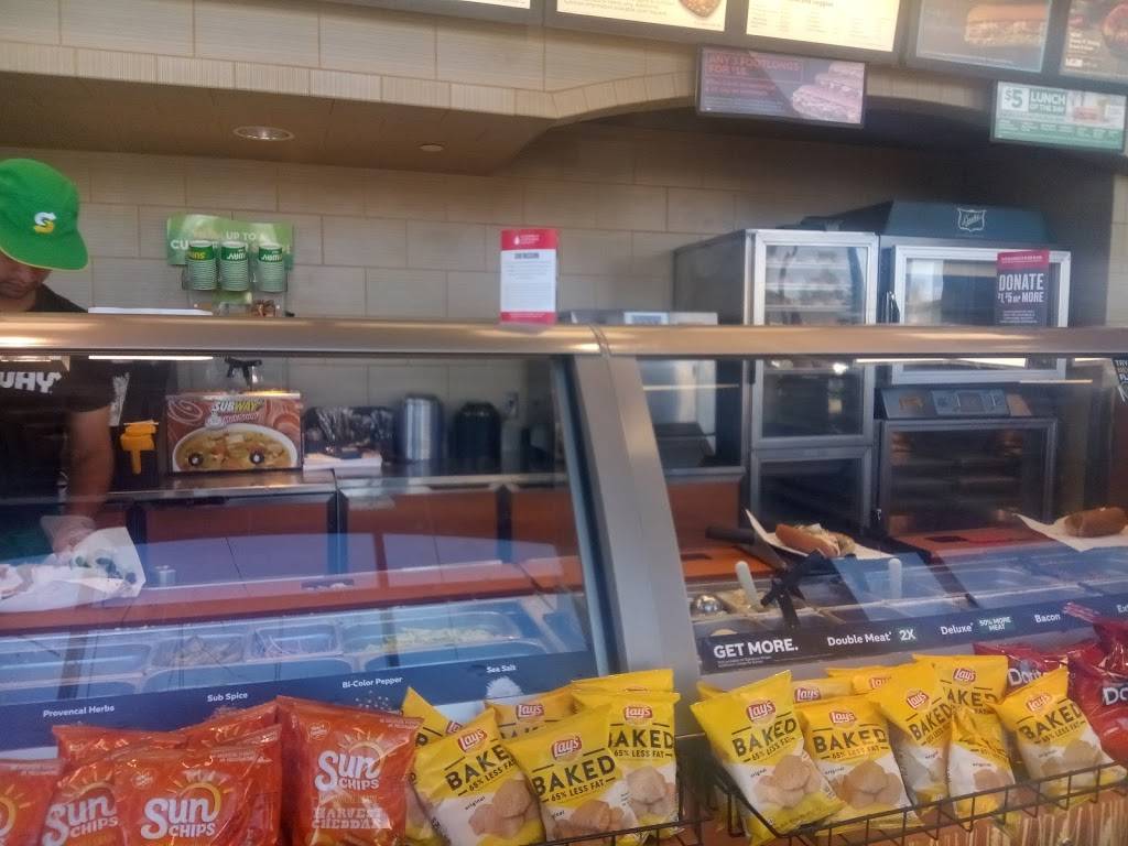Subway | meal takeaway | 352 W Valley Pkwy, Escondido, CA 92025, USA | 7607358870 OR +1 760-735-8870
