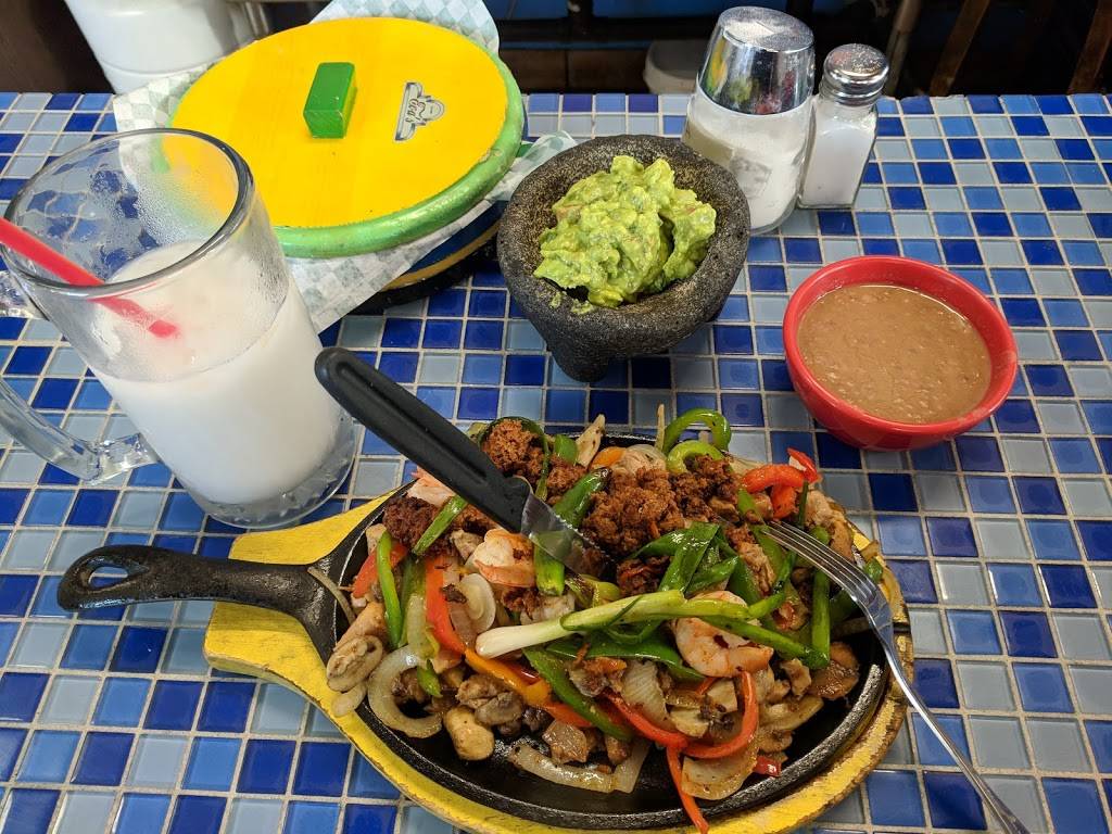 Evas Cafe | restaurant | 246 Williams Rd, Salinas, CA 93905, USA | 8319988820 OR +1 831-998-8820