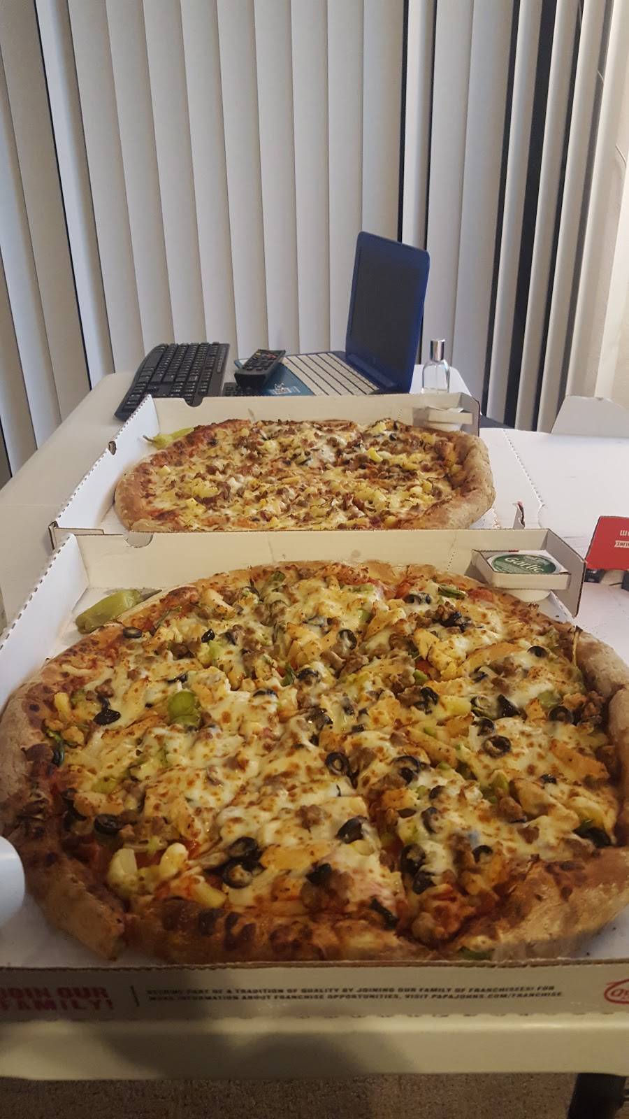 Papa Johns Pizza | restaurant | 5401c 25th Ave NE Ste C, Seattle, WA 98105, USA | 2069850000 OR +1 206-985-0000