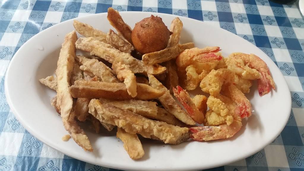 Nylas Burger Basket | restaurant | 1071 Second St, Osyka, MS 39657, USA | 6015425032 OR +1 601-542-5032