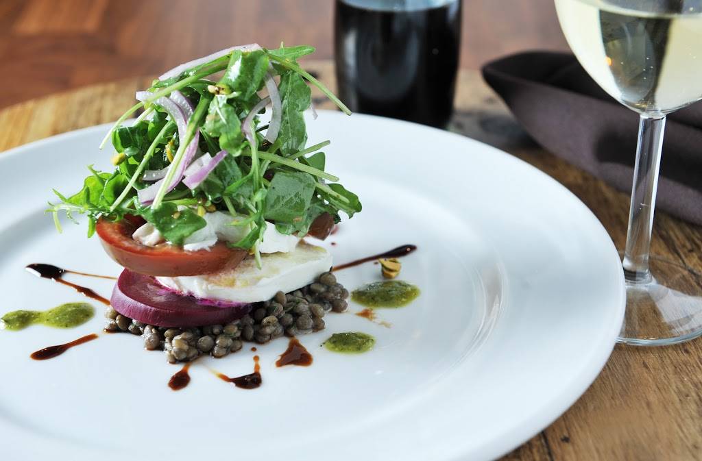 La Veranda Resto | restaurant | 140 Woodbridge Ave, Woodbridge, ON L4L 4K9, Canada | 9056055055 OR +1 905-605-5055