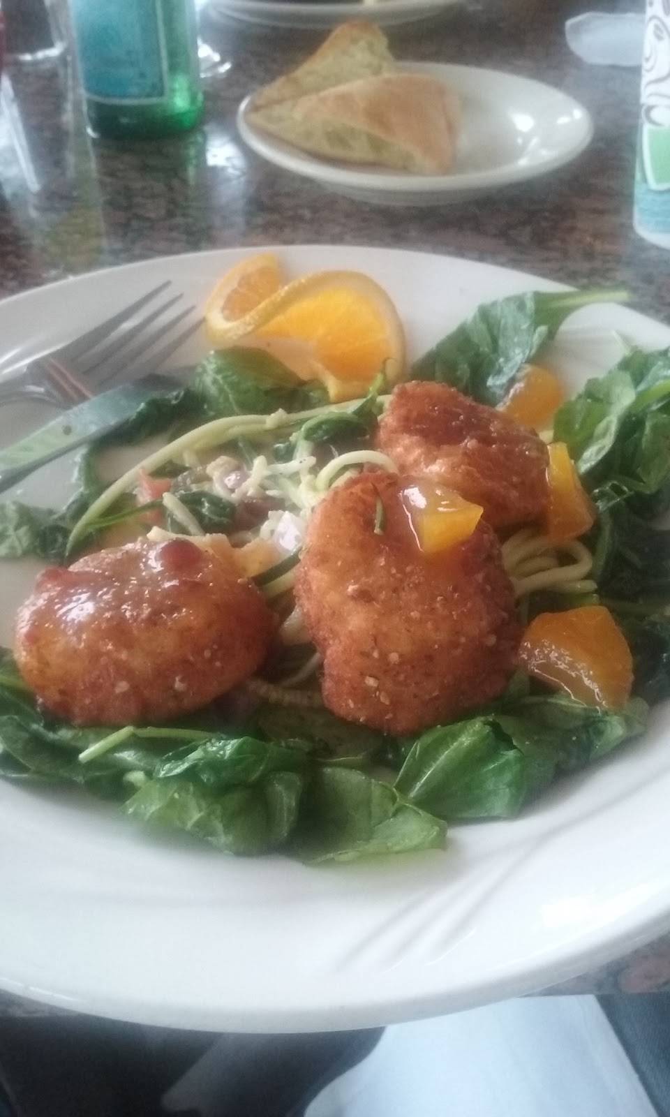 Russos Restaurant | restaurant | 602 Steve Hawkins Pkwy, Marble Falls, TX 78654, USA | 8306937091 OR +1 830-693-7091