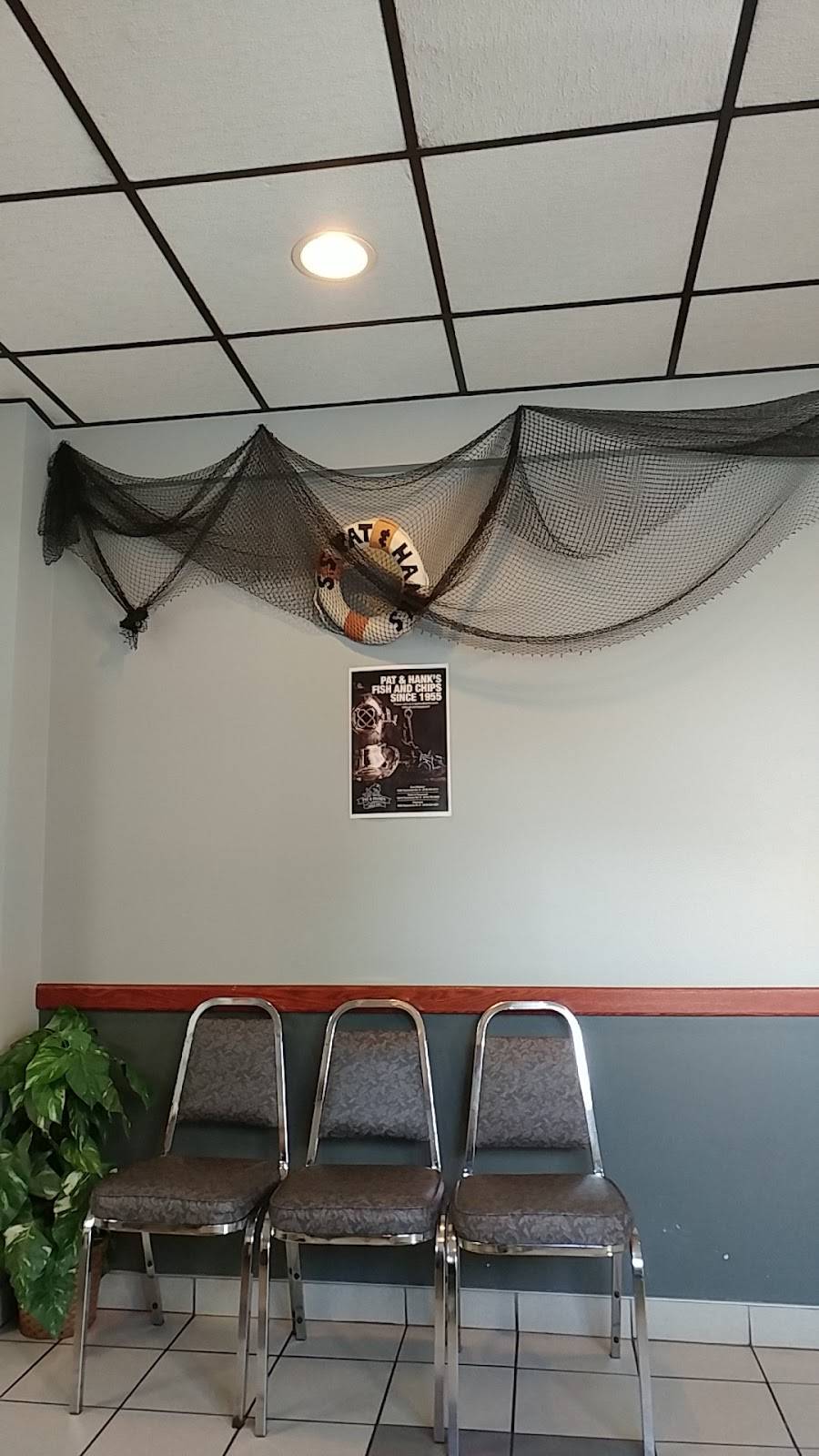 Pat & Hanks Fish & Chips | restaurant | 12213 Tecumseh Rd E, Windsor, ON N8N 1M3, Canada | 5197390638 OR +1 519-739-0638