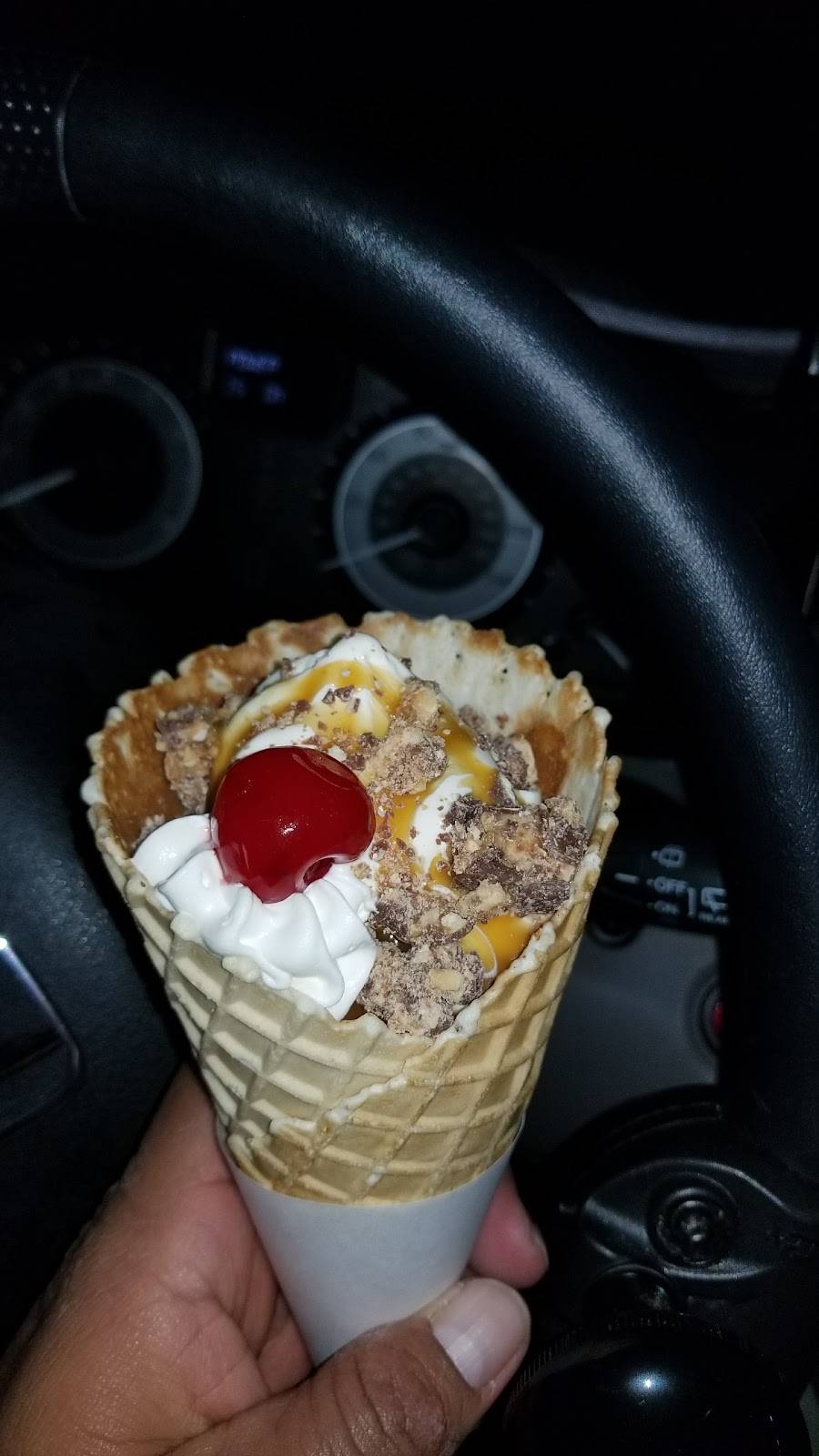 Sonic Drive-In | restaurant | 4007 E Greenway Rd, Phoenix, AZ 85032, USA | 6027658690 OR +1 602-765-8690