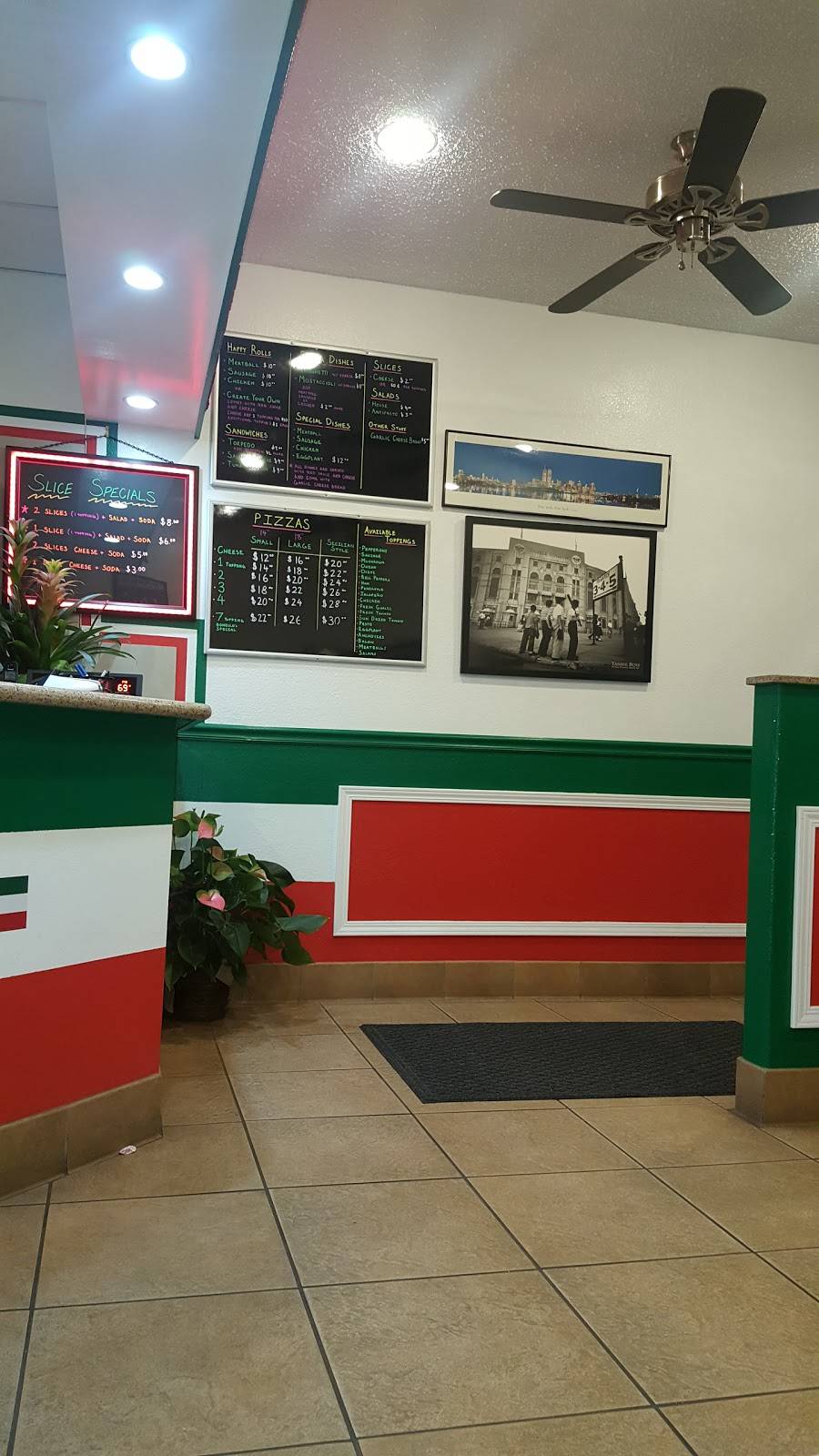 Bonellos New York Pizza | restaurant | 3613, 806 S Gaffey St, San Pedro, CA 90731, USA | 3108327544 OR +1 310-832-7544