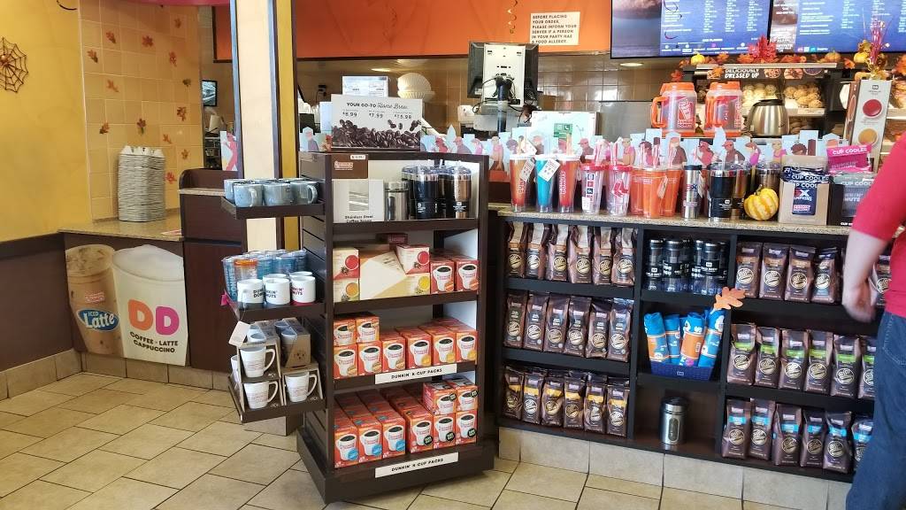 Dunkin | bakery | 650 Memorial Dr, Chicopee, MA 01020, USA | 4132687220 OR +1 413-268-7220