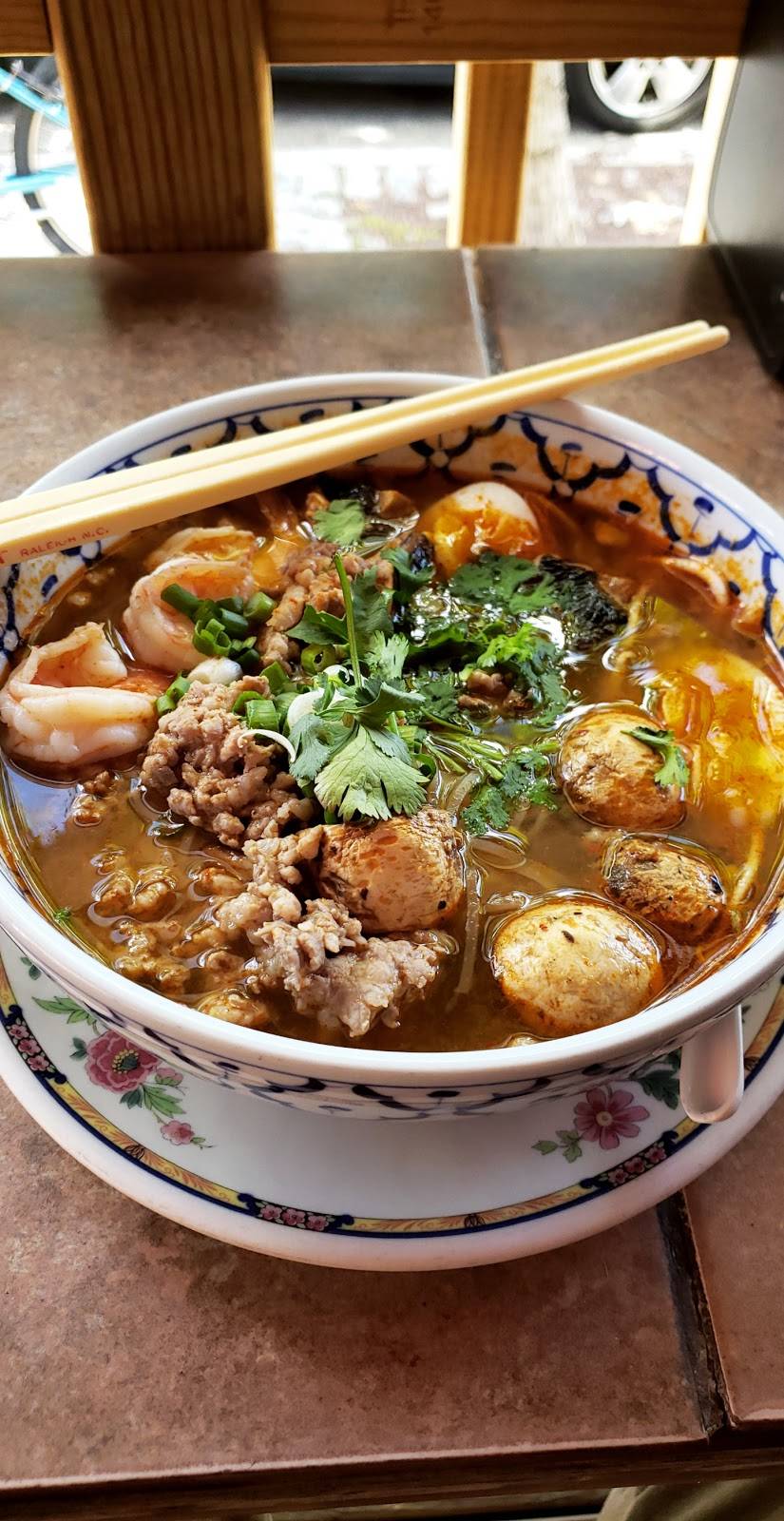 Ginger Thai Taste | restaurant | 3145 W Cary St, Richmond, VA 23221, USA | 8042547373 OR +1 804-254-7373