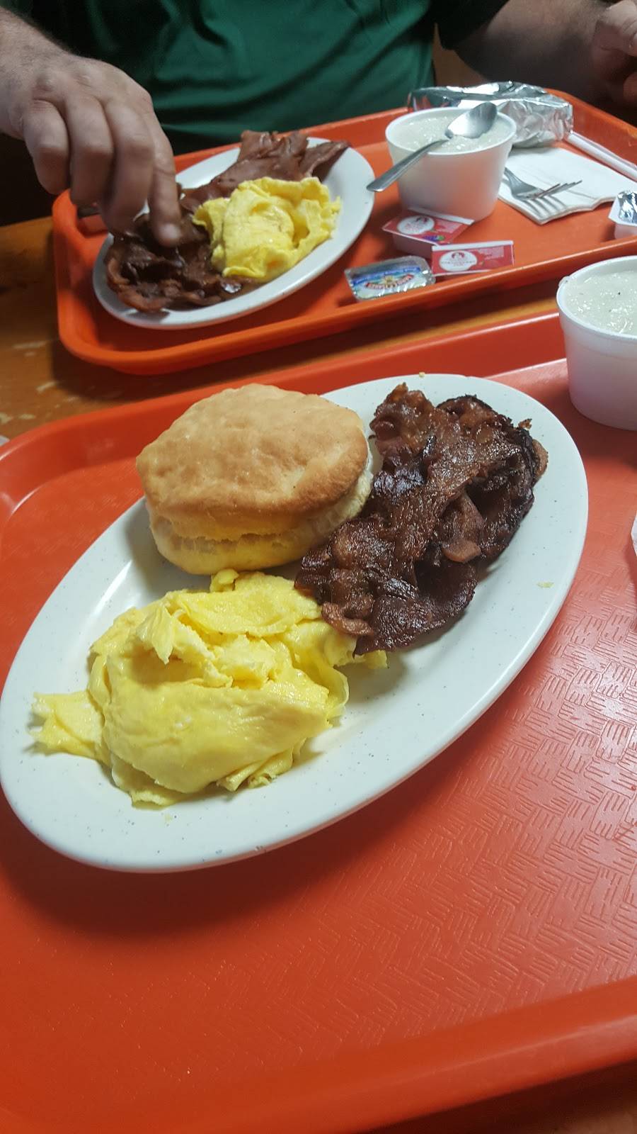 Double D Burger | restaurant | 2236 Jesse Jewell Pkwy, Gainesville, GA 30507, USA | 7705327191 OR +1 770-532-7191