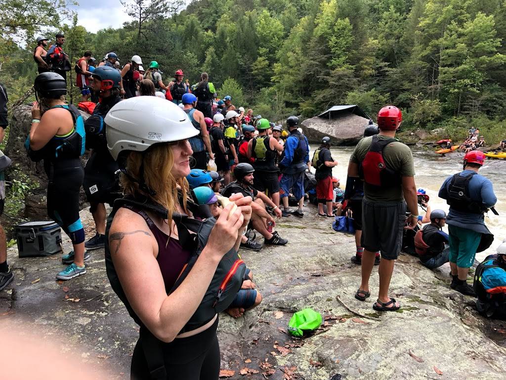 Tacoee | restaurant | 1697 US-64, Benton, TN 37307, USA | 8653606544 OR +1 865-360-6544