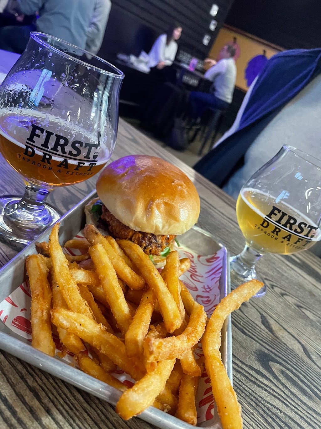 First Draft | restaurant | 324 N 6th Ave, Minneapolis, MN 55401, USA | 6125455466 OR +1 612-545-5466