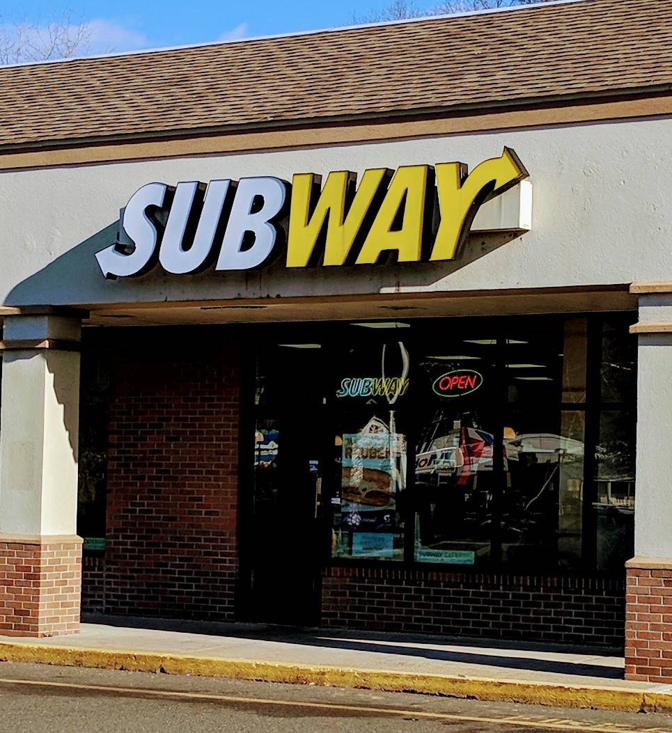 Subway | restaurant | 1461 Whalley Ave, New Haven, CT 06515, USA | 2033891520 OR +1 203-389-1520