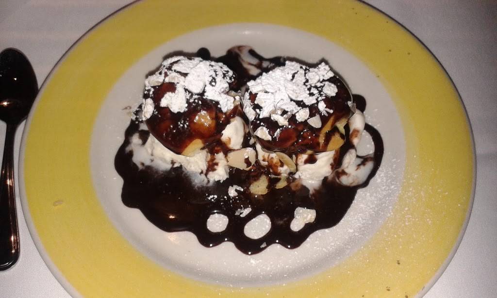 Casa Mia Trattoria | restaurant | 1950 NE 123rd St, North Miami, FL 33181, USA | 3058992770 OR +1 305-899-2770