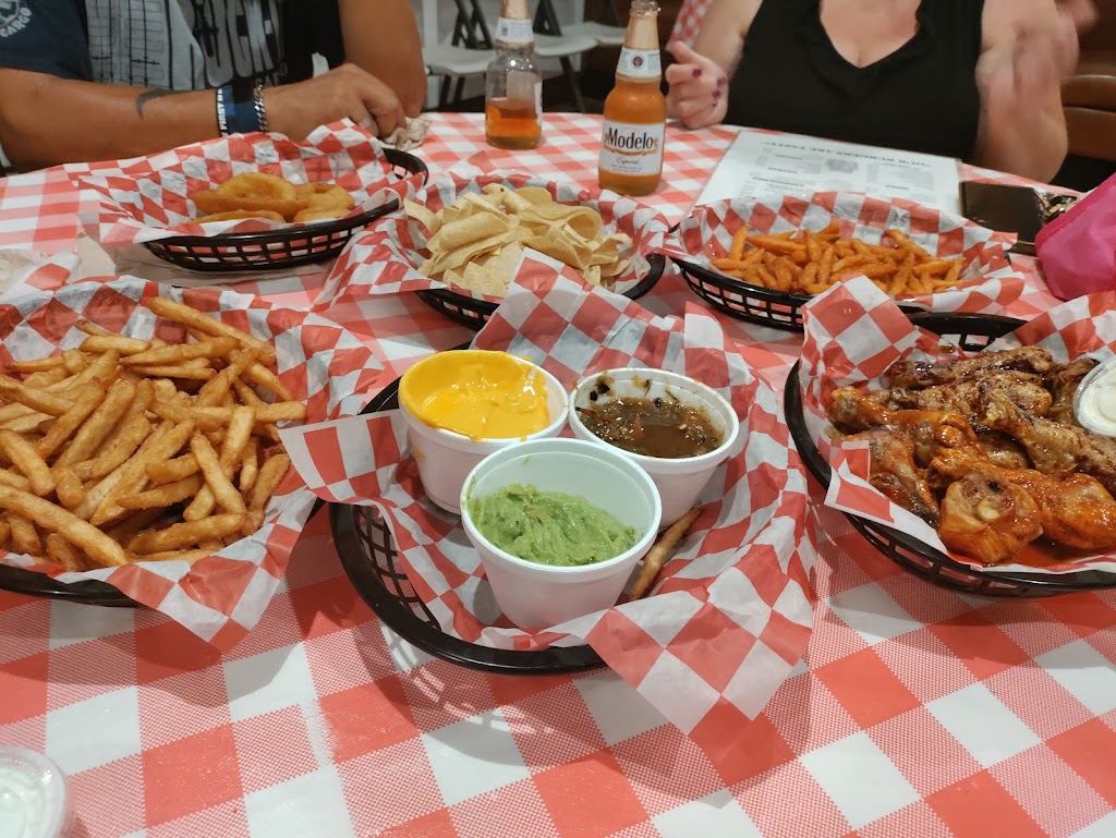 Country Hub Cafe & Banquet Center | restaurant | 5020 19 1/2 Ave, Riverdale, CA 93656, USA | 5596812497 OR +1 559-681-2497